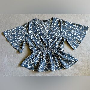 Papermoon Women’s Blue Floral Blouse M Bell Sleeve Peplum Waist Top Polyester